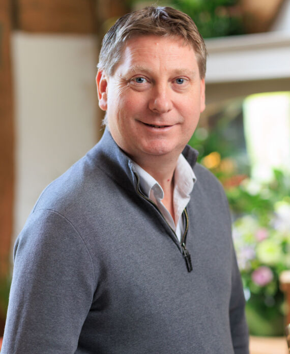 Flamingo Group Feb25 Zeri James 004 scaled e1769120934477